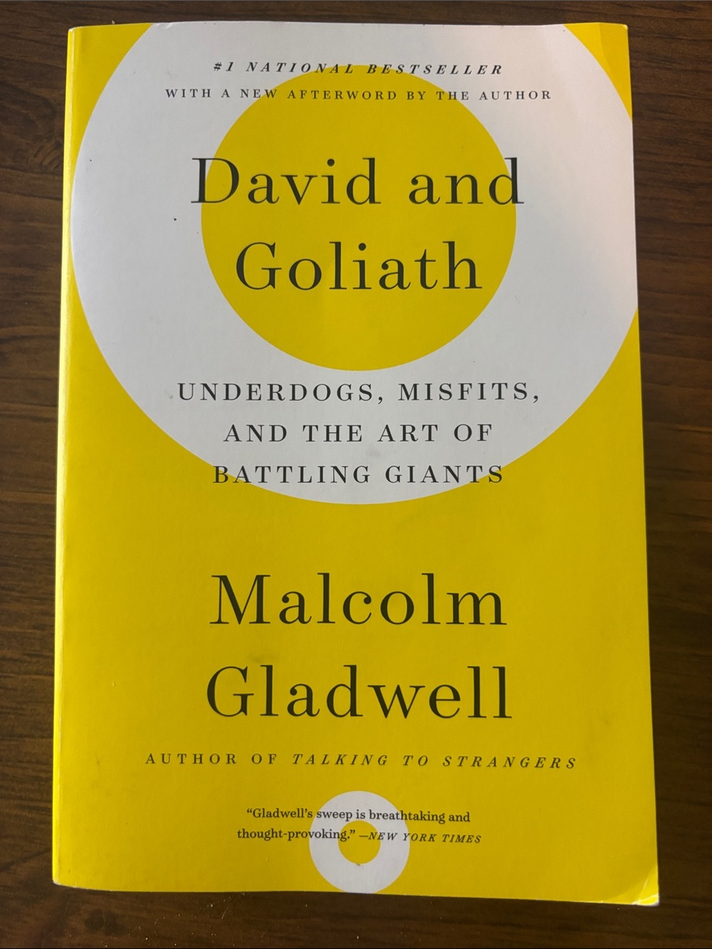 David and Goliath by - Yellow Paperback